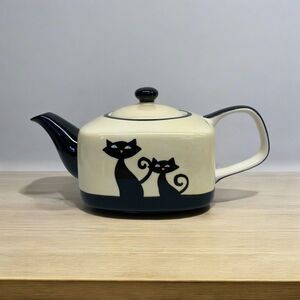 Hues N Brews Cattitude Siamese Cats Teapot Black Paws Coffee Tea